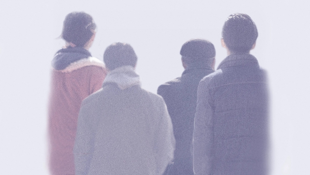 An Elephant Sitting Still izle